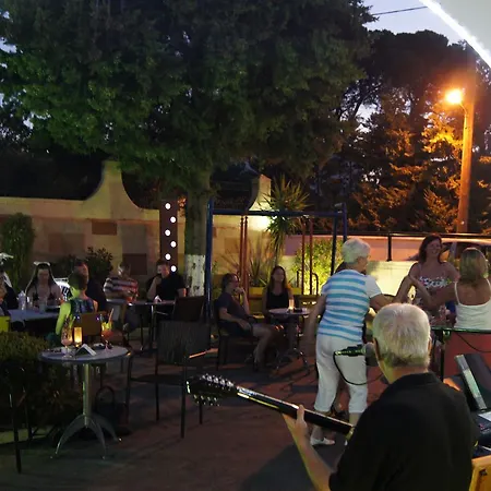 Lisa Hotel Ialysos (Rhodes)